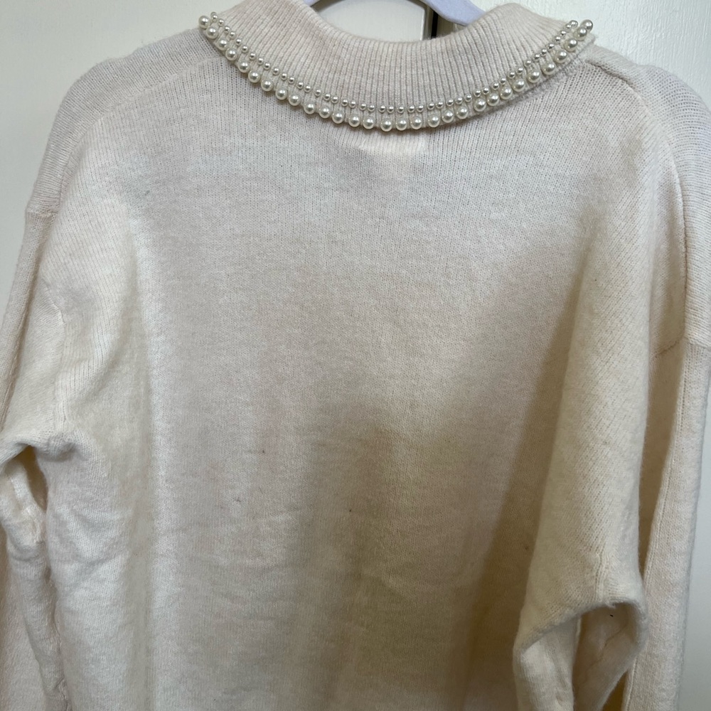 Pearl collared lightweight sweater